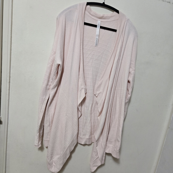 Lululemon Find Your Wrap Cardigan - Picture 5 of 10